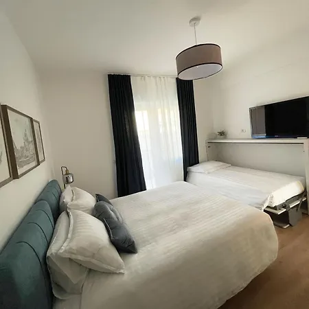 Domus Teano Luxury Bed & Breakfast 4*