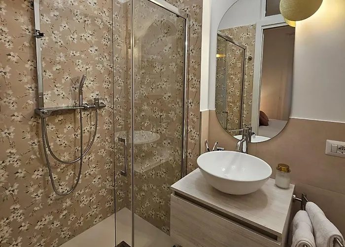 Domus Teano Luxury فندق مبيت وإفطار روما